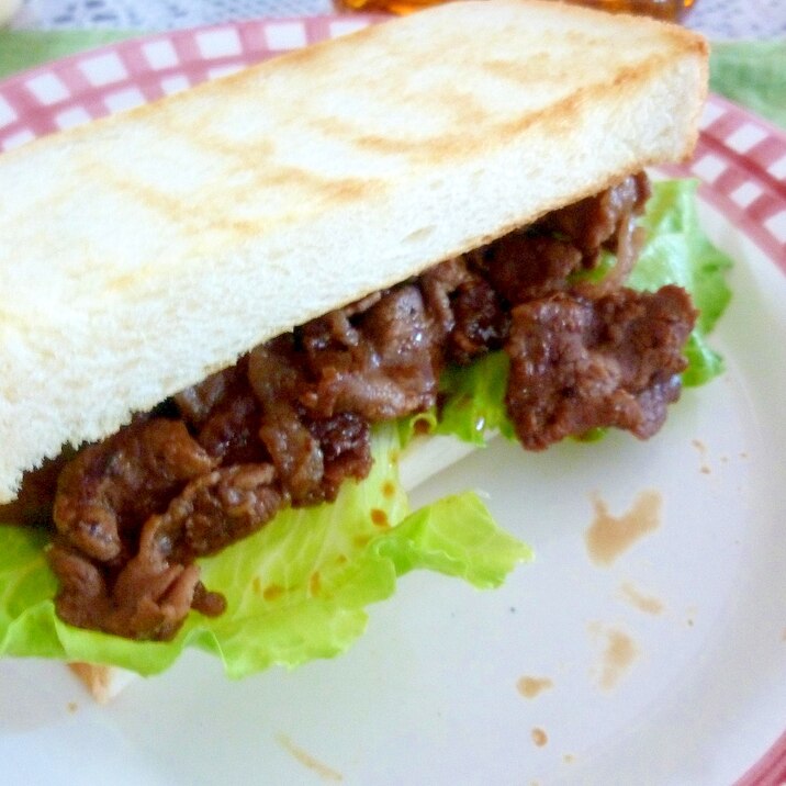 ☆牛肉で♪　焼き肉トーストサンド☆